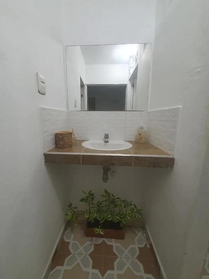 Pensión Room In Guest Room - Cm-5 Room In Cartagena *