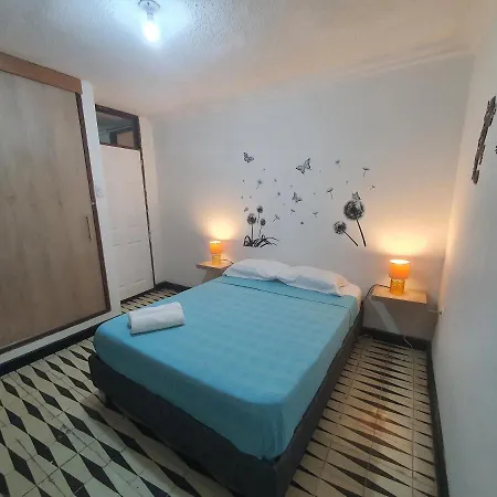 Room In Guest Room - Cm-5 Room In Cartagena Pensión